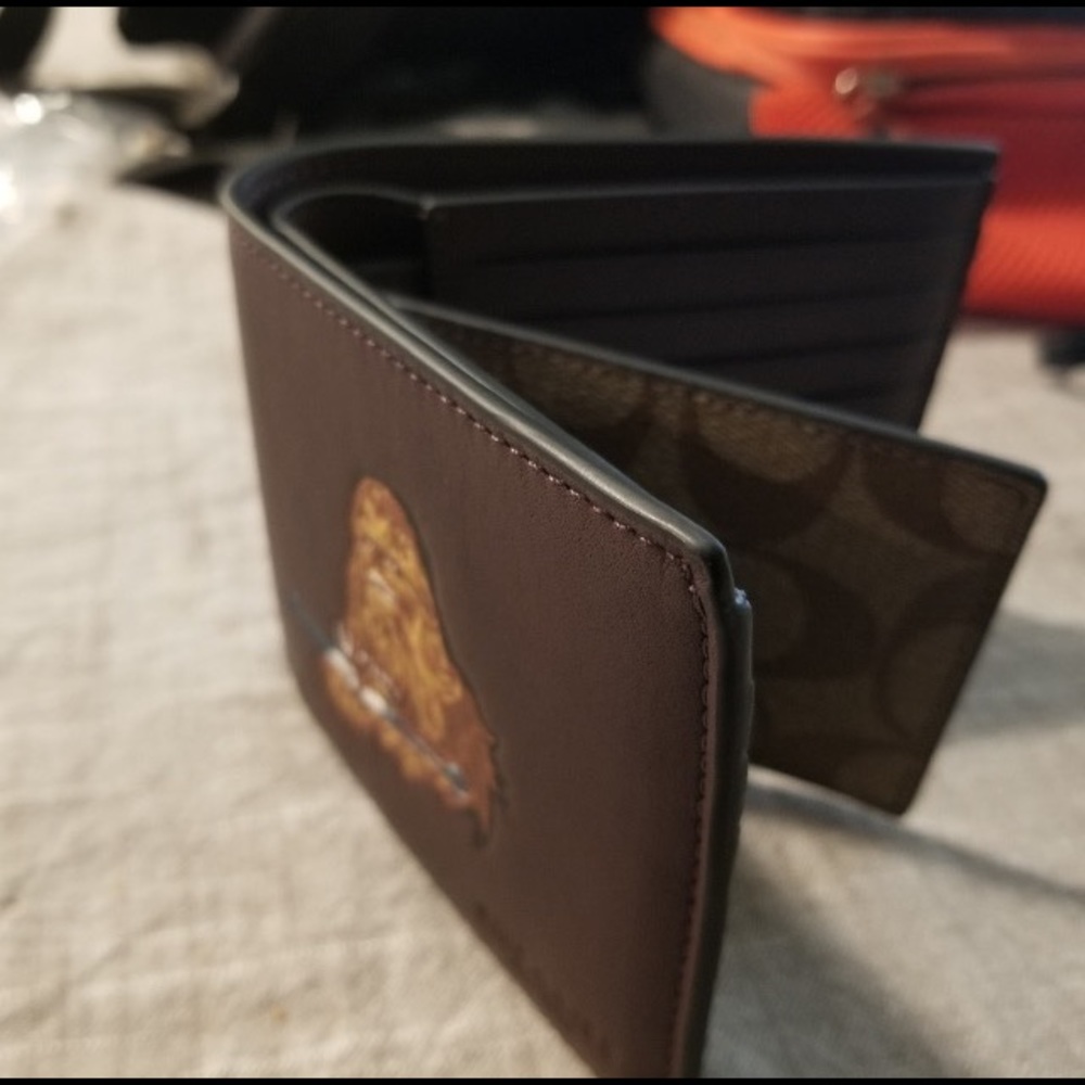 Brown Leather Coach Wallet - Picture 2 of 3